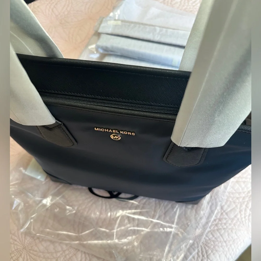 Michael Kors Eva Small Nylon Gabardine Top-Zip Tote Bag - Picture 9 of 13